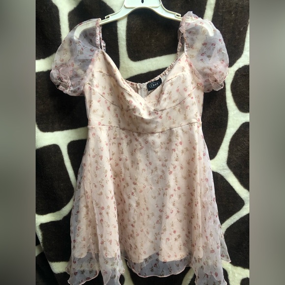 Ciders pale pink romantic gestures floral puff sleeve dress - Picture 6 of 7